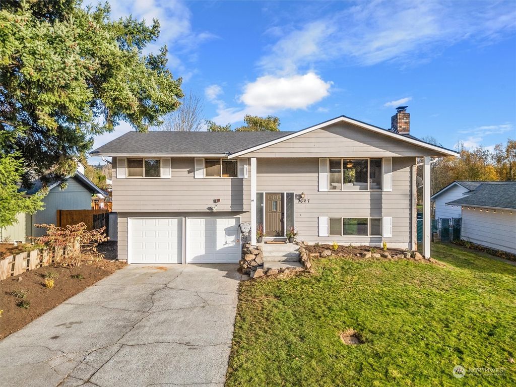 Photo of 9327 62nd Drive NE, Marysville, WA 98270 (MLS # 2309276)