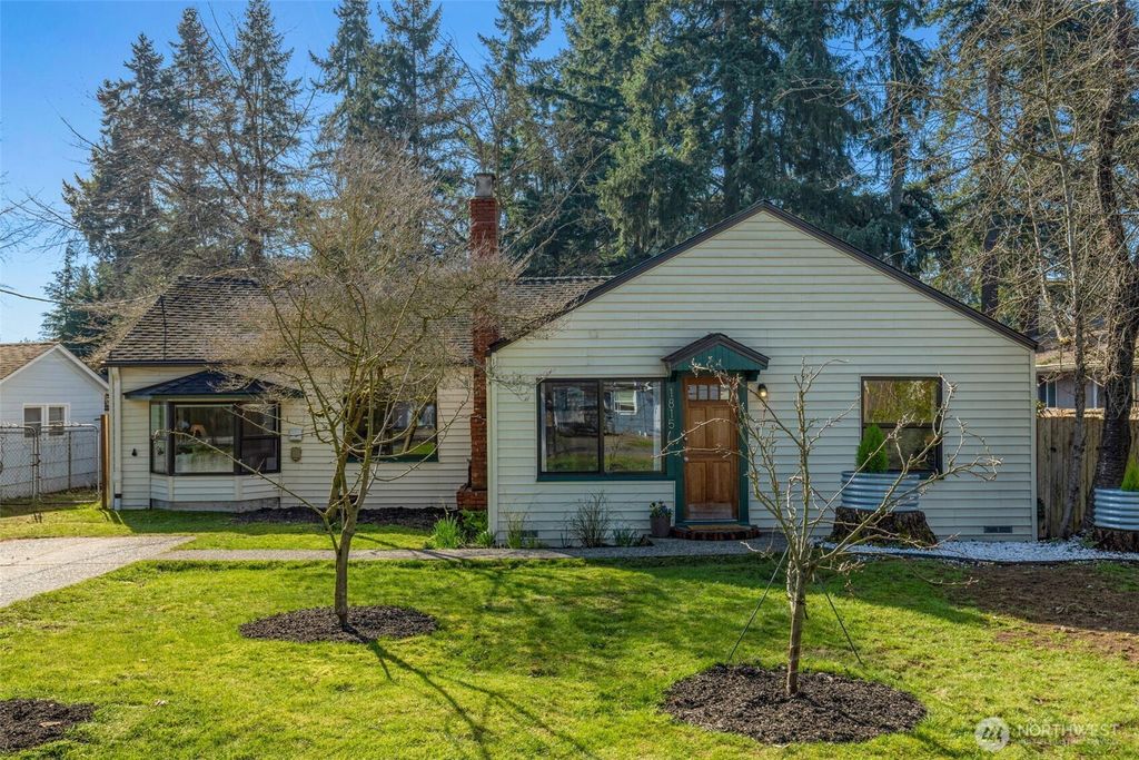 Photo of 1815 N 137th Street, Seattle, WA 98133 (MLS # 2487502)