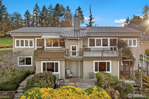 Photo of 9722 SW Windmill Street, Vashon, WA 98070 (MLS # 2487150)
