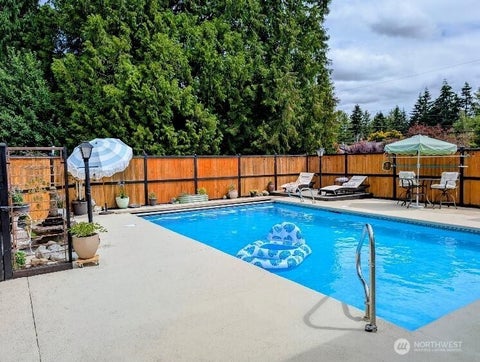 Photo of 224 S 166th Street, Burien, WA 98148 (MLS # 2560424)