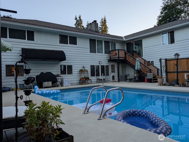 224 S 166th Street