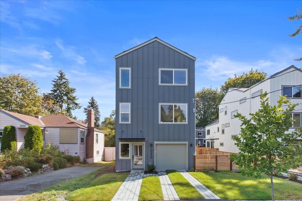 10330 ASHWORTH AVENUE N, SEATTLE, WA 98133 - Image 84f74fd61e20557bf7b34989db8fdcb8/4089738079
