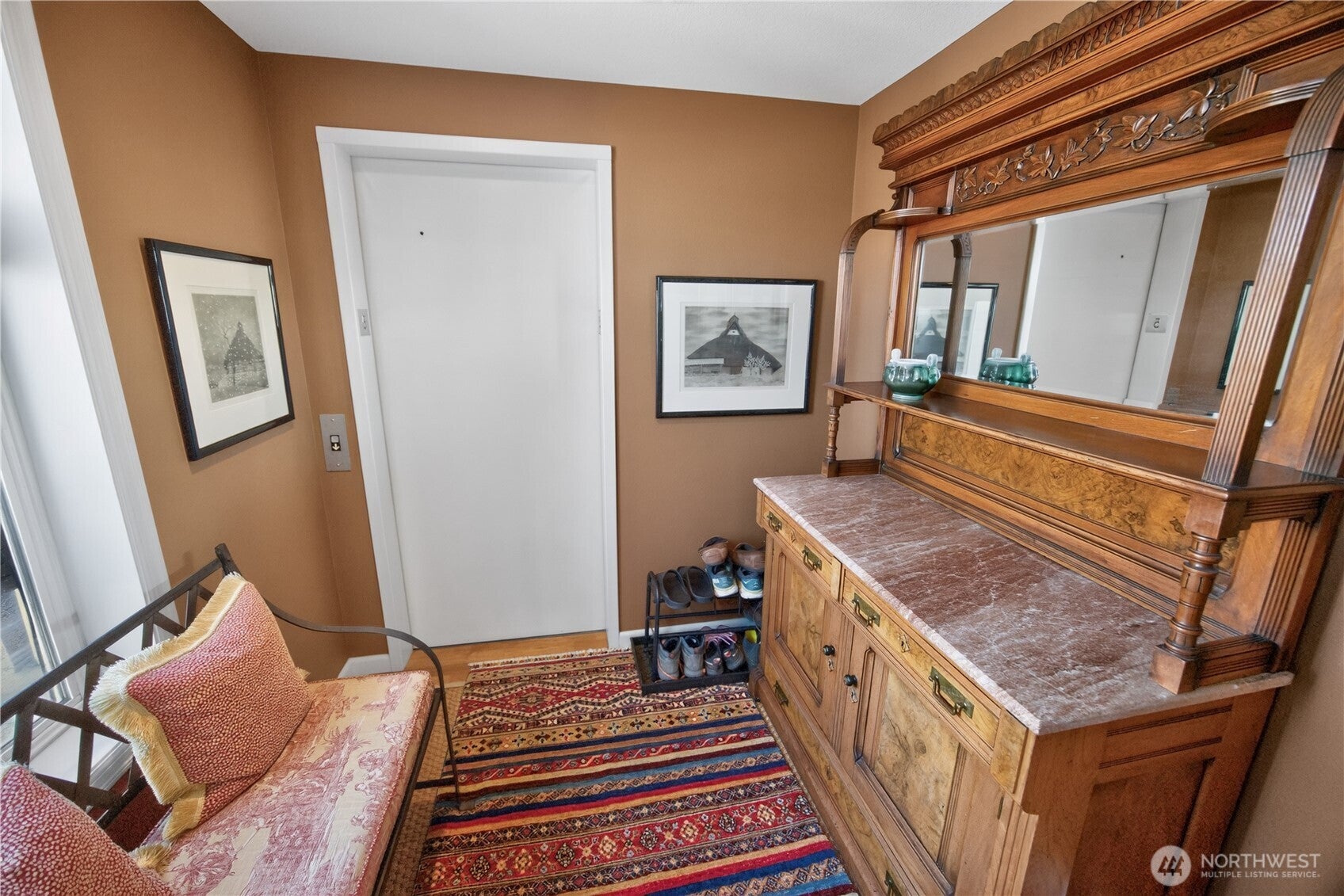 3016 N Carr Street B-501