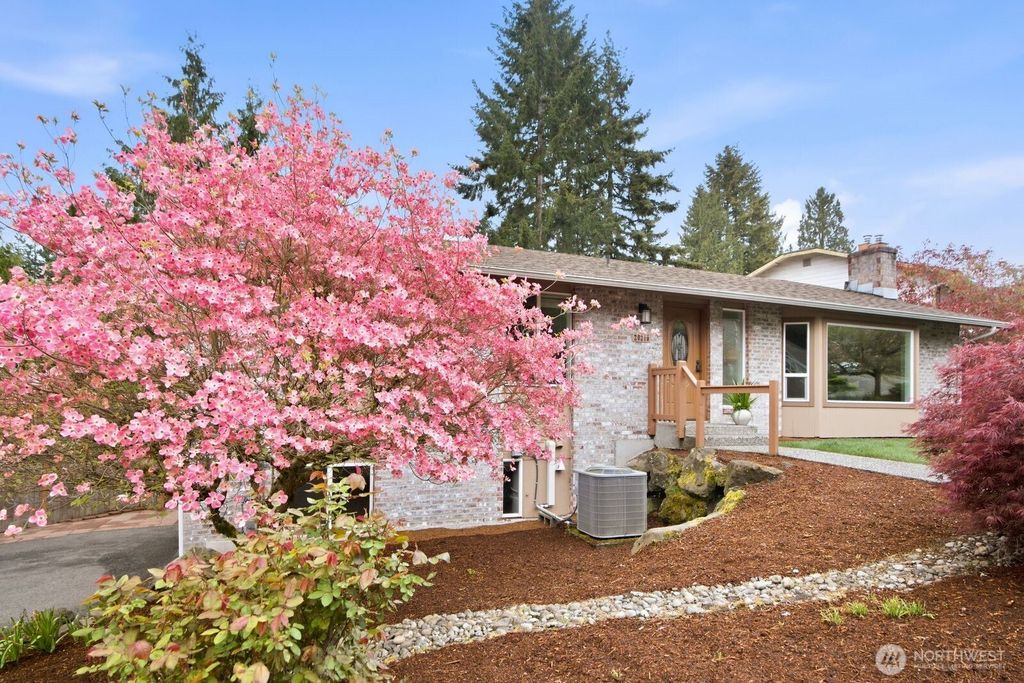Photo of 20210 107th Avenue NE, Bothell, WA 98011 (MLS # 2509864)