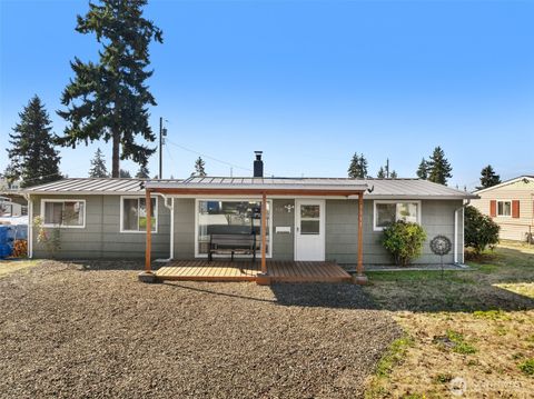 Photo of 5111 Filbert Lane SW, Lakewood, WA 98499 (MLS # 2441974)