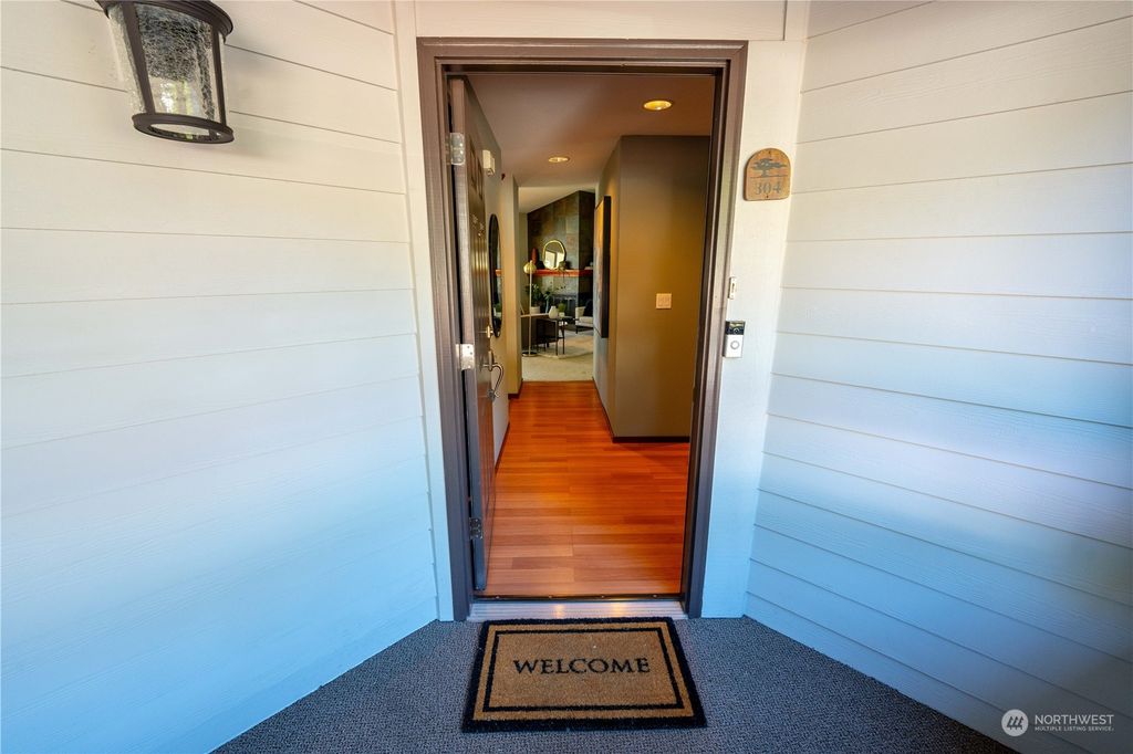 Photo of 23405 Lakeview Drive #H304, Mountlake Terrace, WA 98043 (MLS # 2161902)