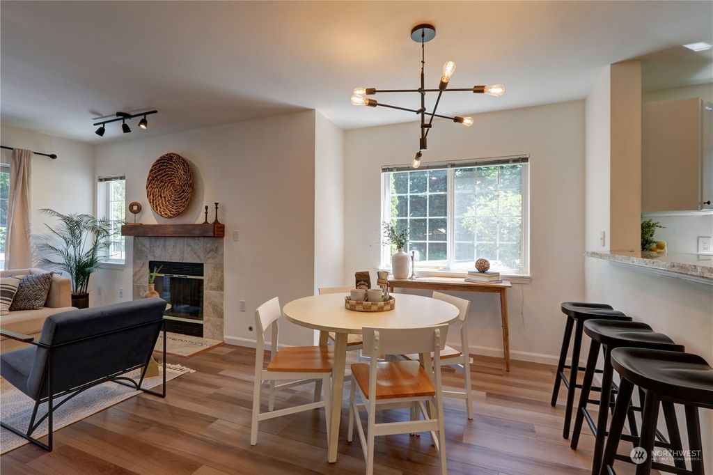 Photo of 601 12th Avenue NW #A4, Issaquah, WA 98027 (MLS # 2138444)