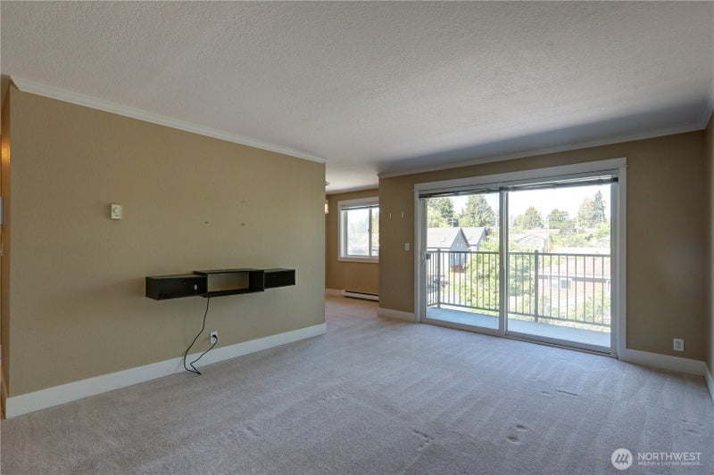 939 N 101st Street 302