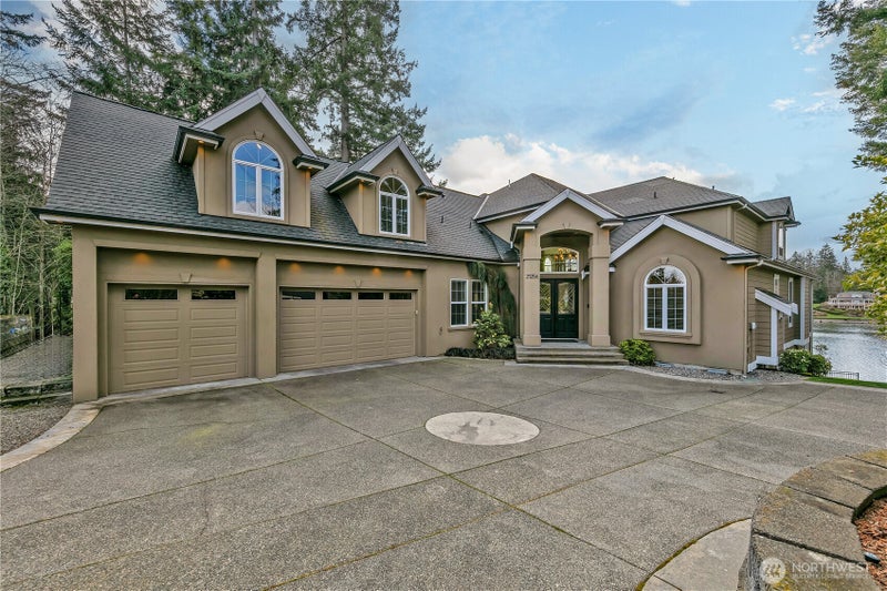 21256 39th Street Ct E