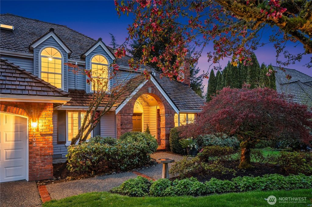 Photo of 4708 227th Place SE, Sammamish, WA 98075 (MLS # 2508157)