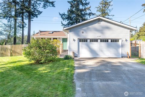 Photo of 4587 Siesta Place Place, Oak Harbor, WA 98277 (MLS # 2505475)