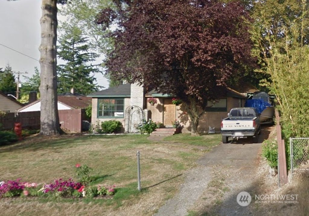 Photo of 15215 8th Avenue NE, Shoreline, WA 98155 (MLS # 2170385)
