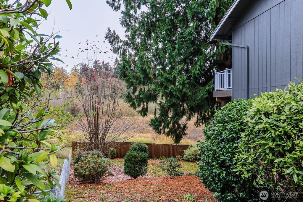 Photo of 25304 146th Avenue SE, Kent, WA 98042 (MLS # 2452189)