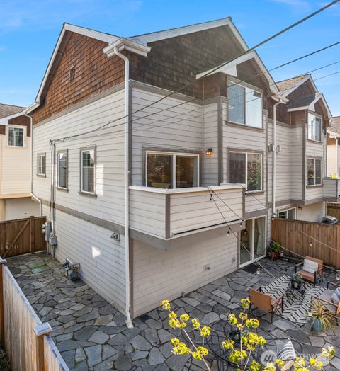 Photo of 8521 Interlake Avenue N #B, Seattle, WA 98103 (MLS # 2582974)