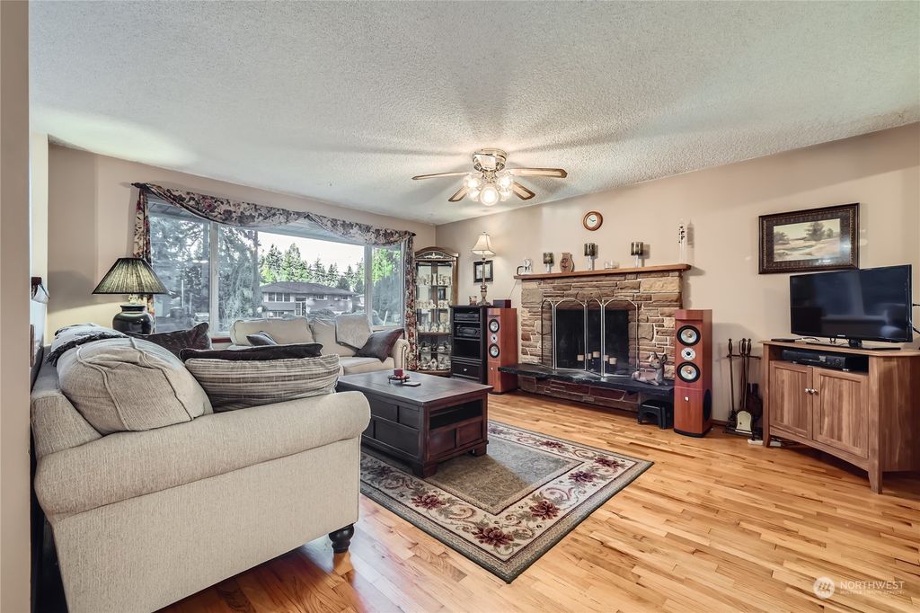 Photo of 3002 120th Place SE, Everett, WA 98208 (MLS # 2317690)