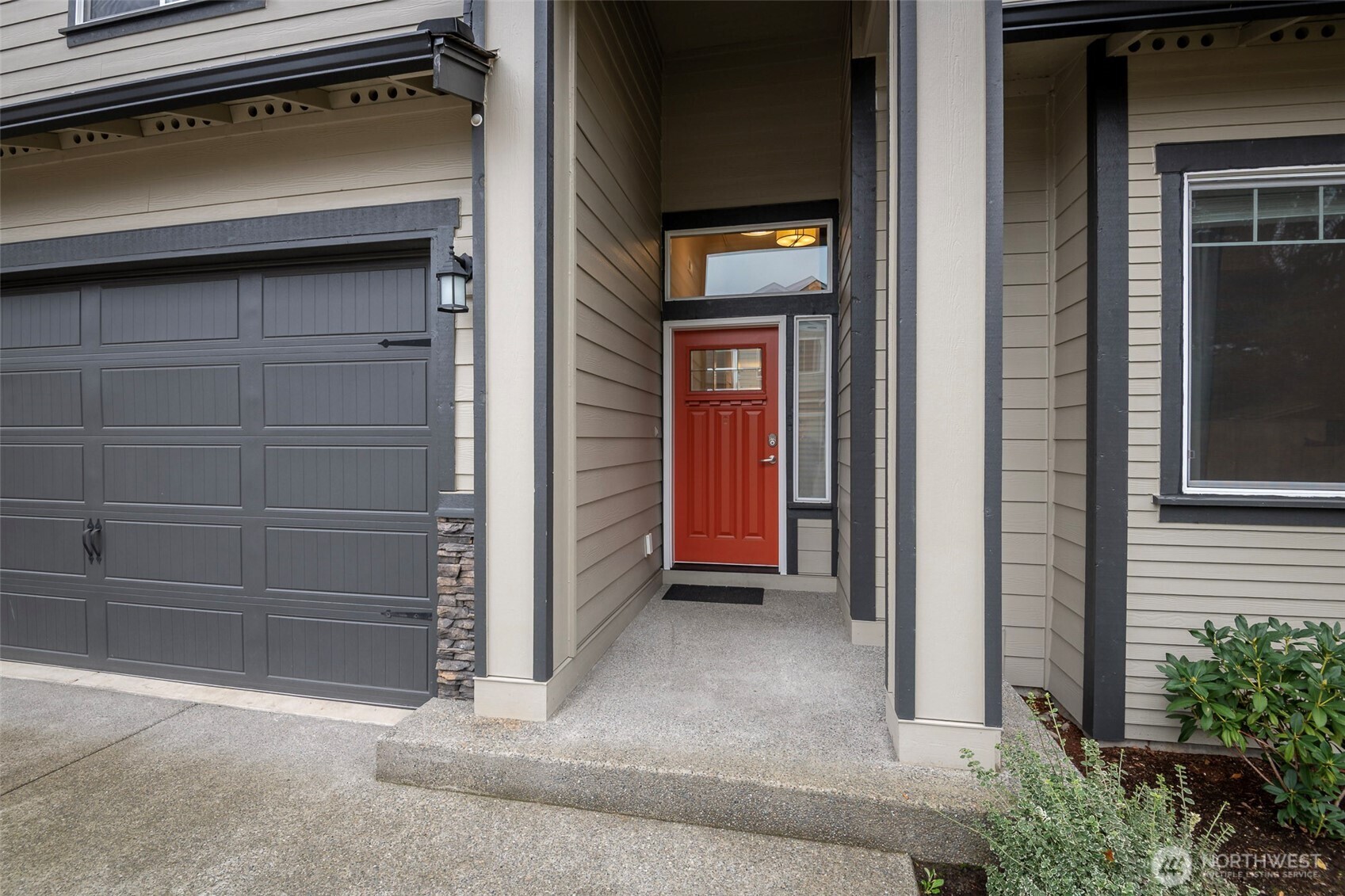 140 191st Street Ct E