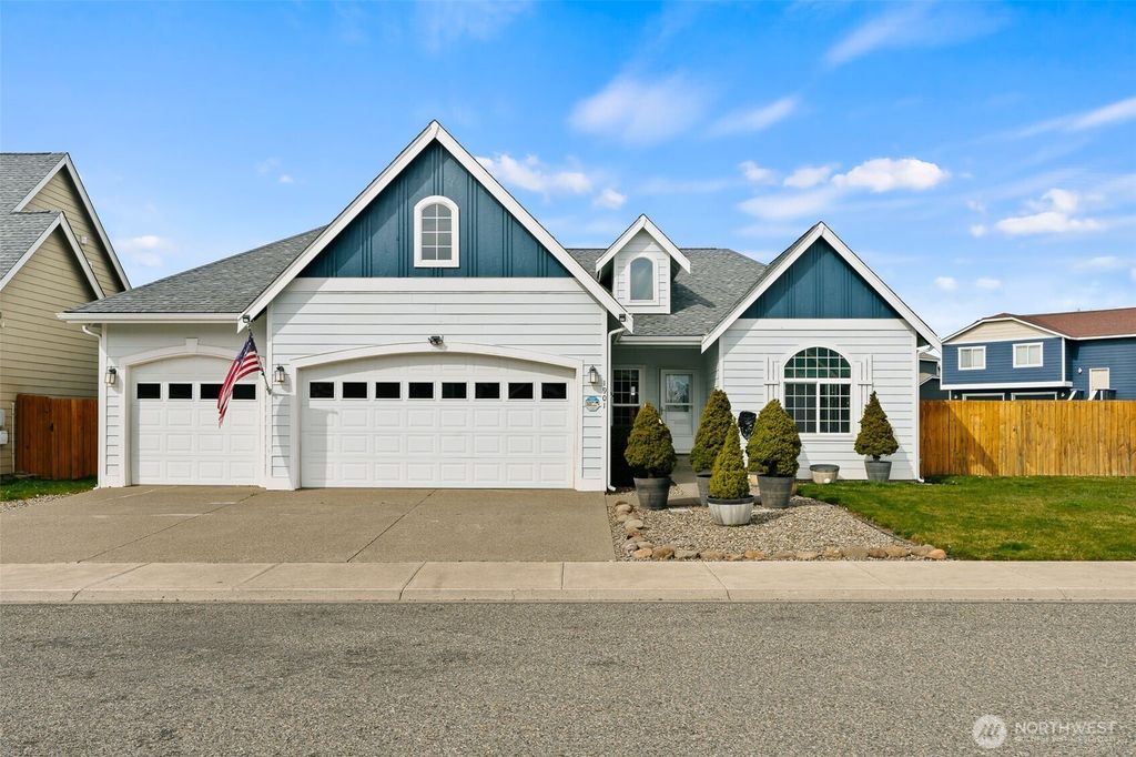 Photo of 1901 W Clearview Drive, Ellensburg, WA 98926 (MLS # 2501531)