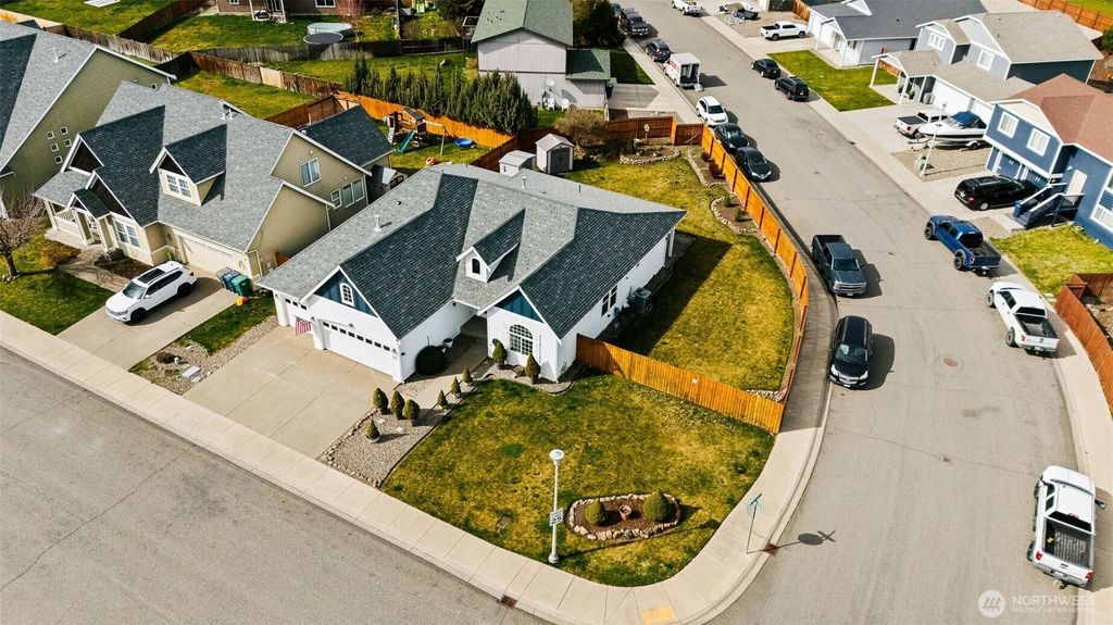 Photo of 1901 W Clearview Drive, Ellensburg, WA 98926 (MLS # 2501531)