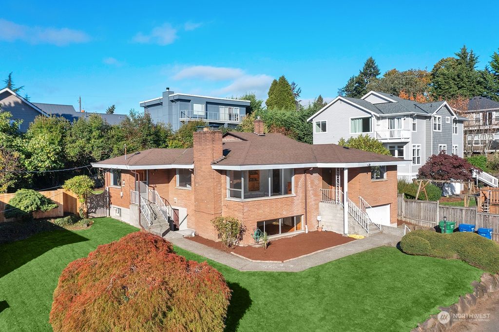 Photo of 5224 -D S Morgan Street, Seattle, WA 98118 (MLS # 2174527)