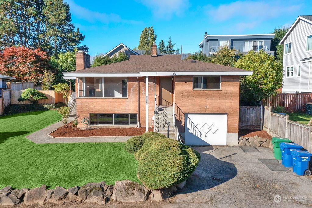 Photo of 5224 -D S Morgan Street, Seattle, WA 98118 (MLS # 2174527)
