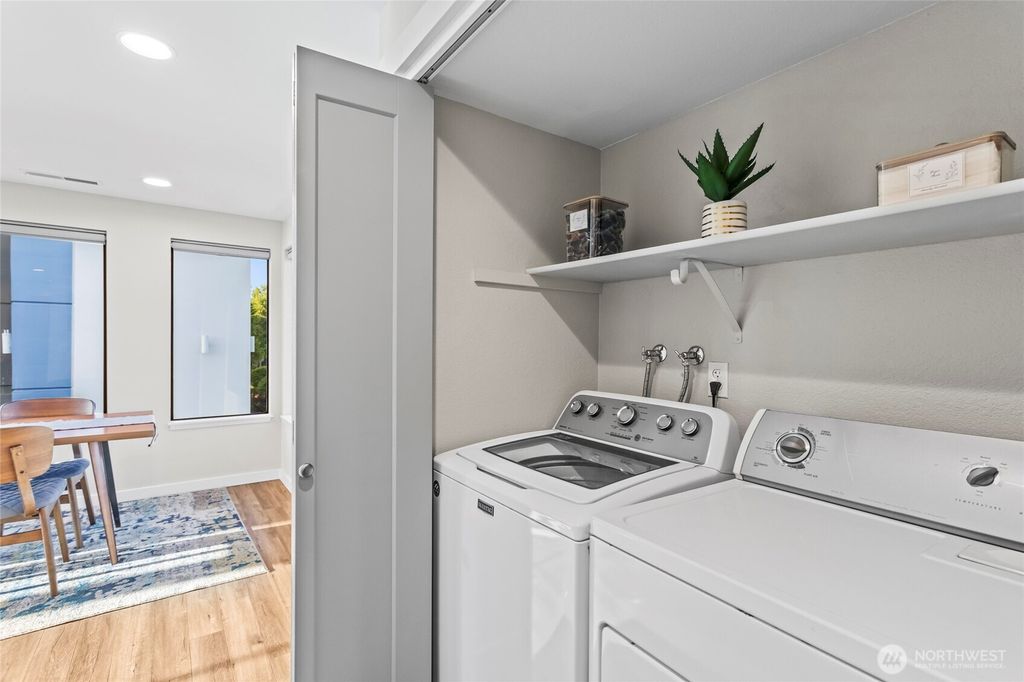 Photo of 22609 6th Avenue S #303, Des Moines, WA 98198 (MLS # 2365816)