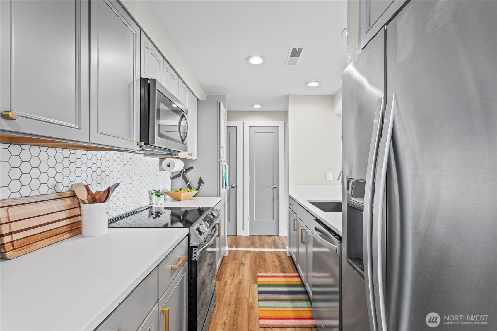 22609 6th Avenue S 303