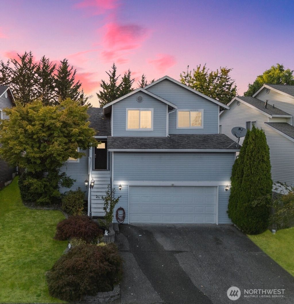 Photo of 9303 16th Pl Pl NE, Lake Stevens, WA 98258 (MLS # 2431933)