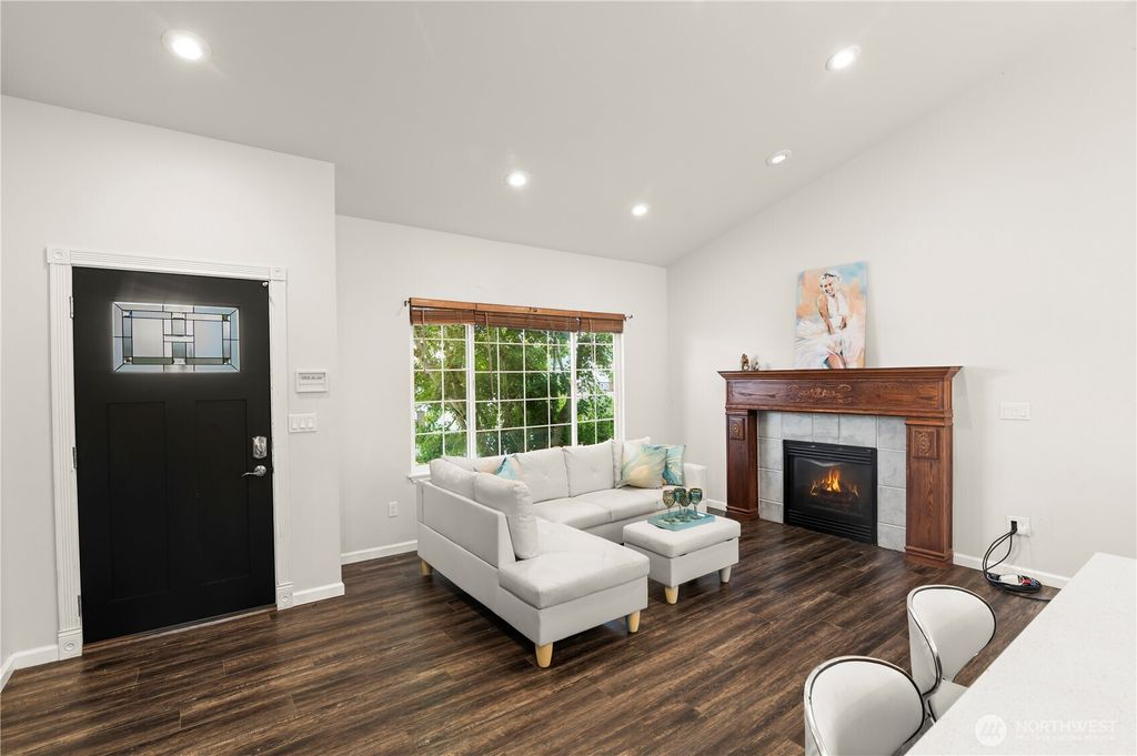 Photo of 9303 16th Pl Pl NE, Lake Stevens, WA 98258 (MLS # 2431933)