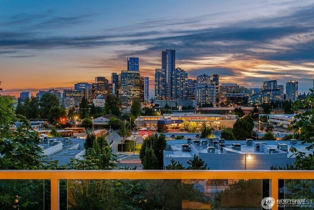 Photo of 701 122nd Avenue NE #207, Bellevue, WA 98005 (MLS # 2513948)