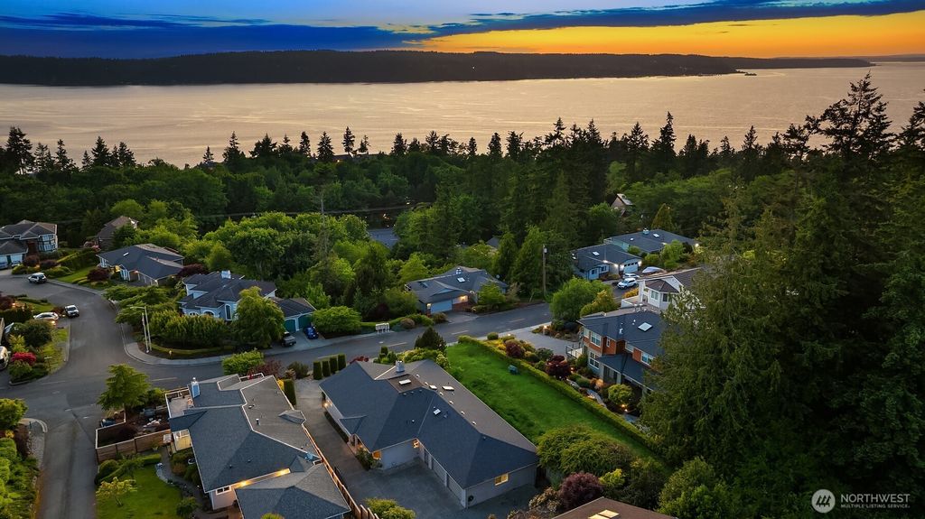 Photo of 1602 Washington Avenue, Mukilteo, WA 98275 (MLS # 2420872)
