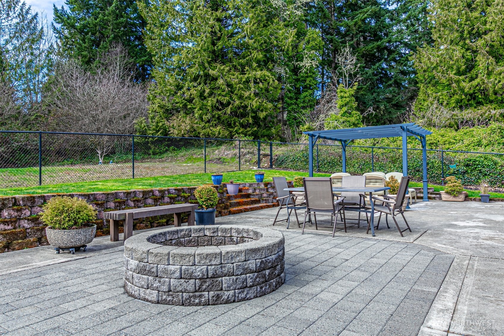 3614 West Tapps Drive E