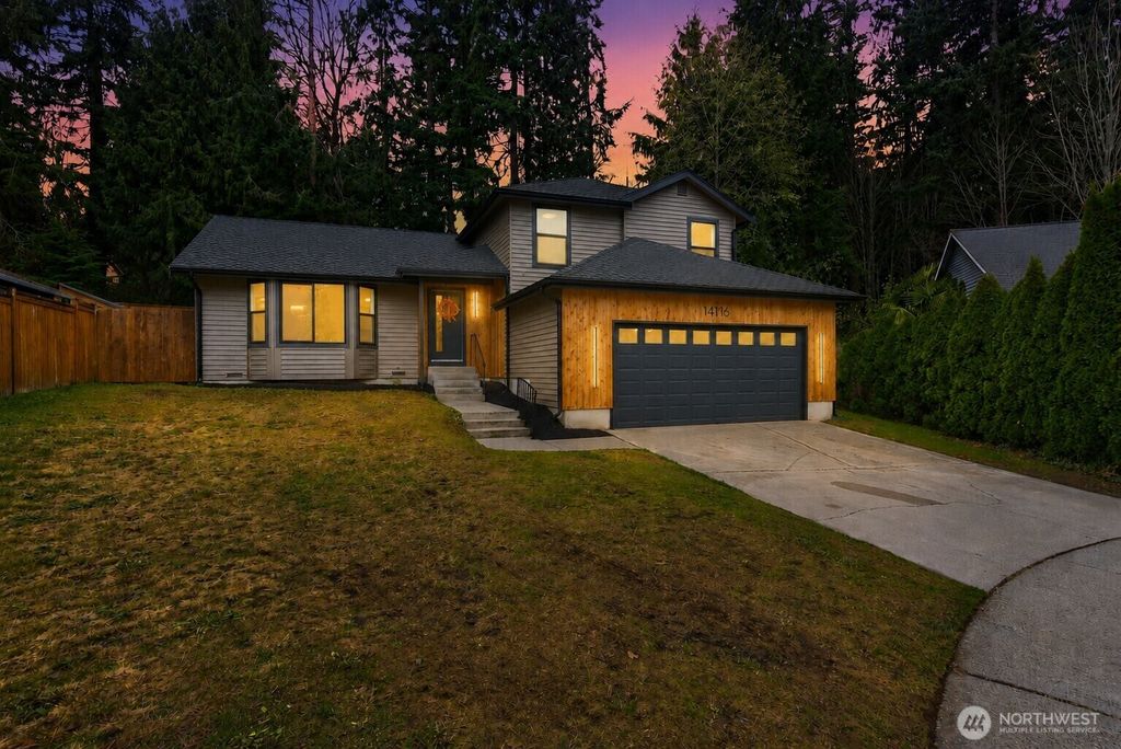 Photo of 14116 60th Avenue SE, Everett, WA 98208 (MLS # 2540214)