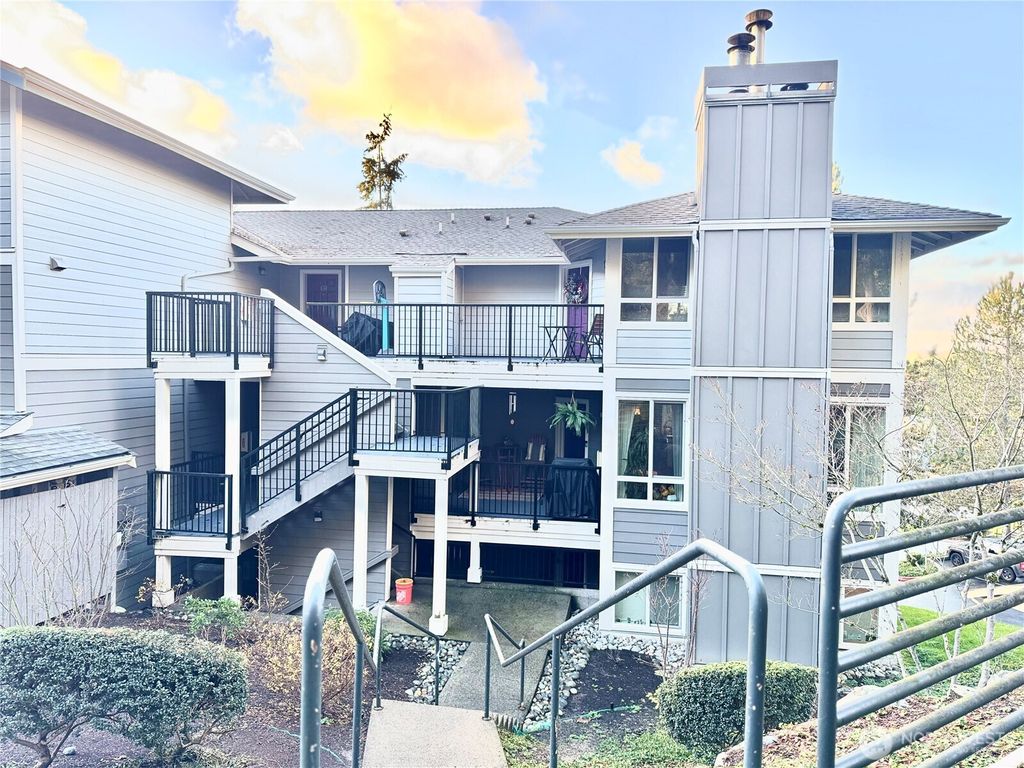 Photo of 12012 NE 204th Place #C203, Bothell, WA 98011 (MLS # 2409125)