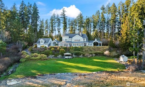 7104 E Grapeview Loop Road Allyn WA 98524