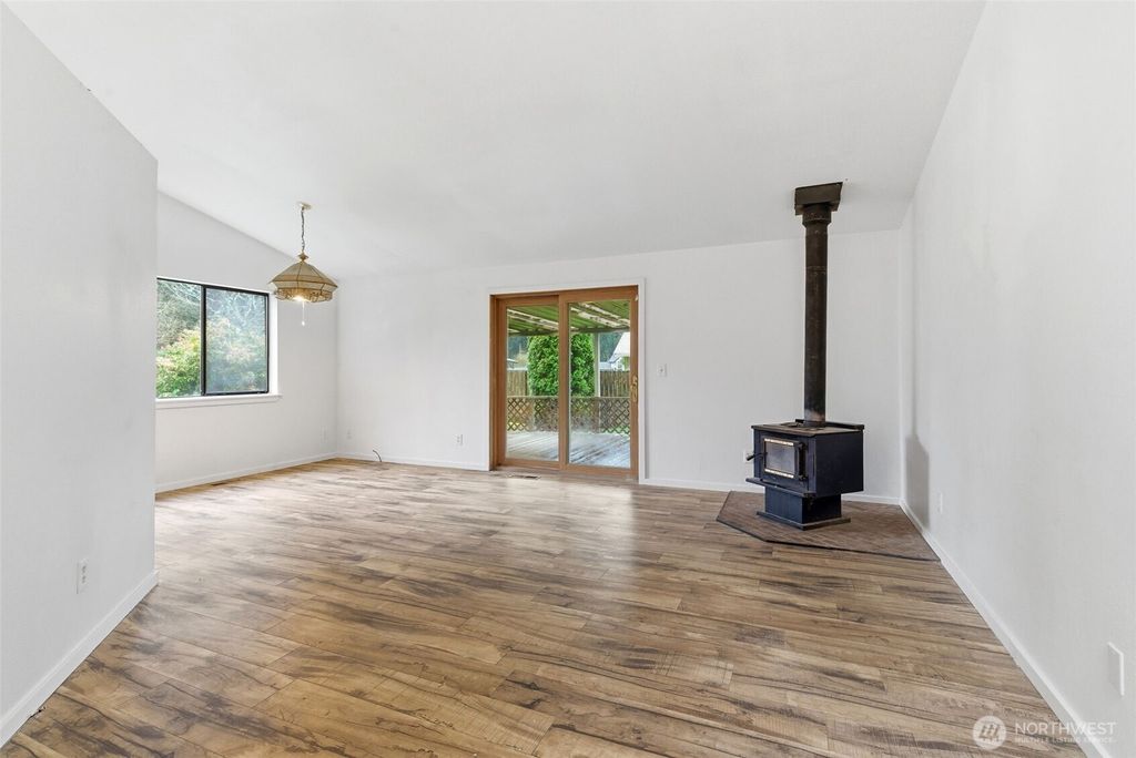 Photo of 3103 Marquette Drive SE, Lacey, WA 98503 (MLS # 2492562)