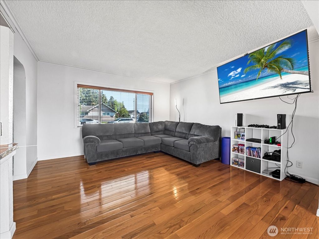 Photo of 2210 63rd Street SE, Everett, WA 98203 (MLS # 2511023)