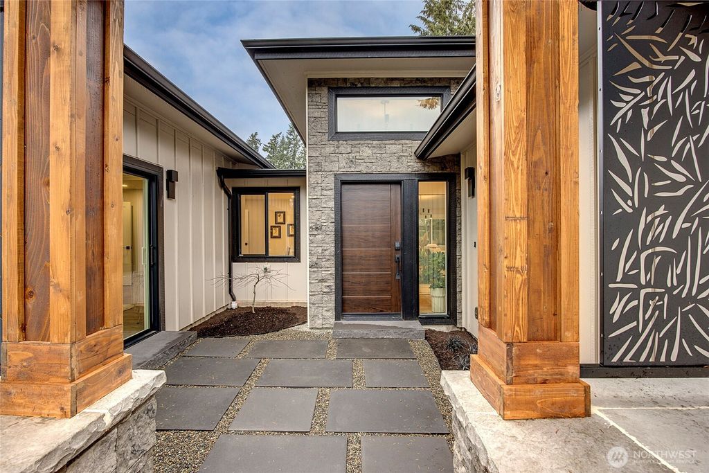 Photo of 8904 SE 58th Street, Mercer Island, WA 98040 (MLS # 2457963)