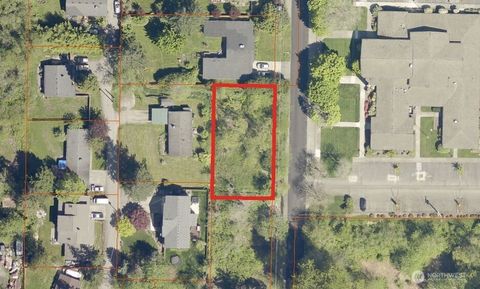 Photo of 11 xx 6th Avenue SE, Issaquah, WA 98027 (MLS # 2446625)