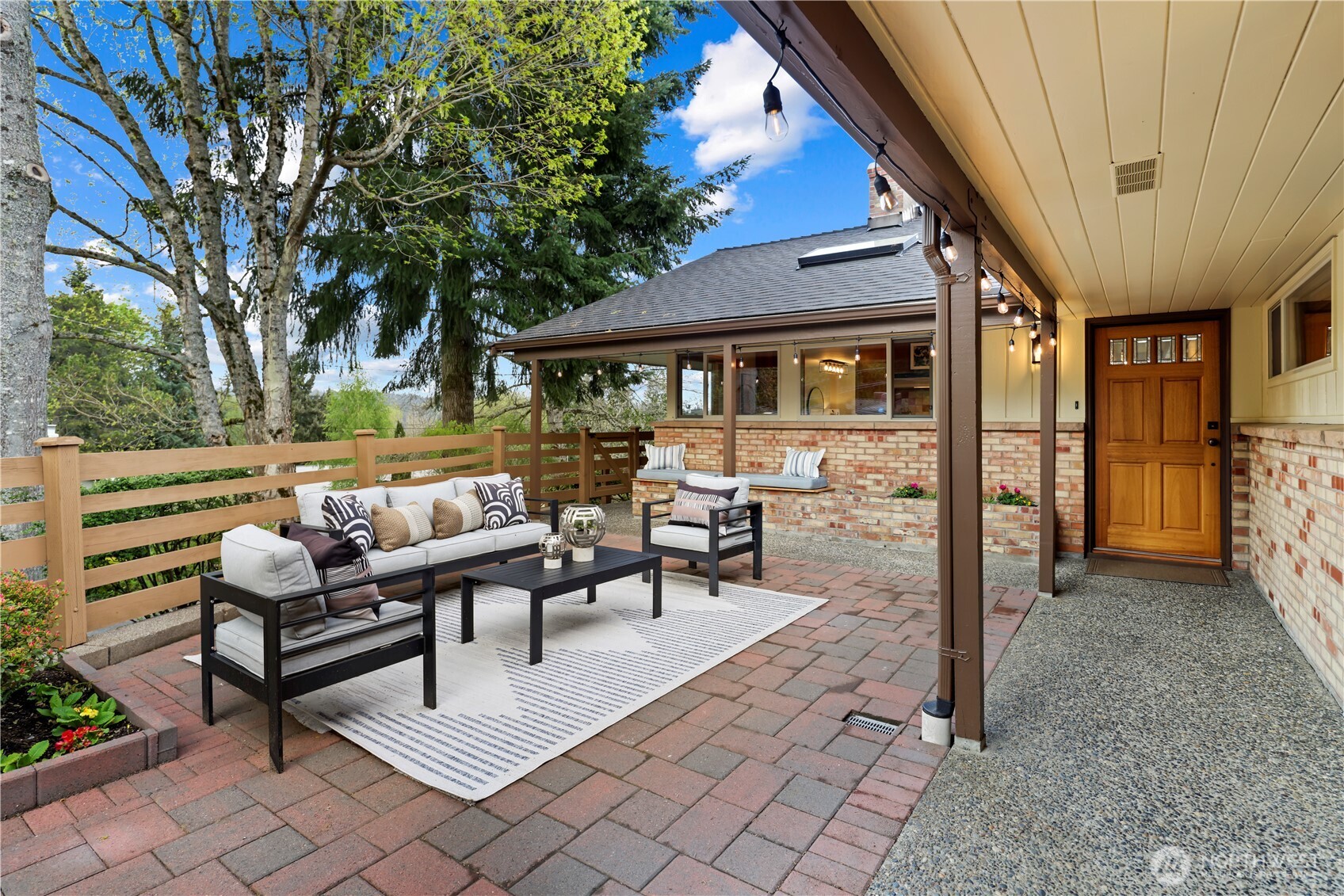 16544 34th Avenue NE