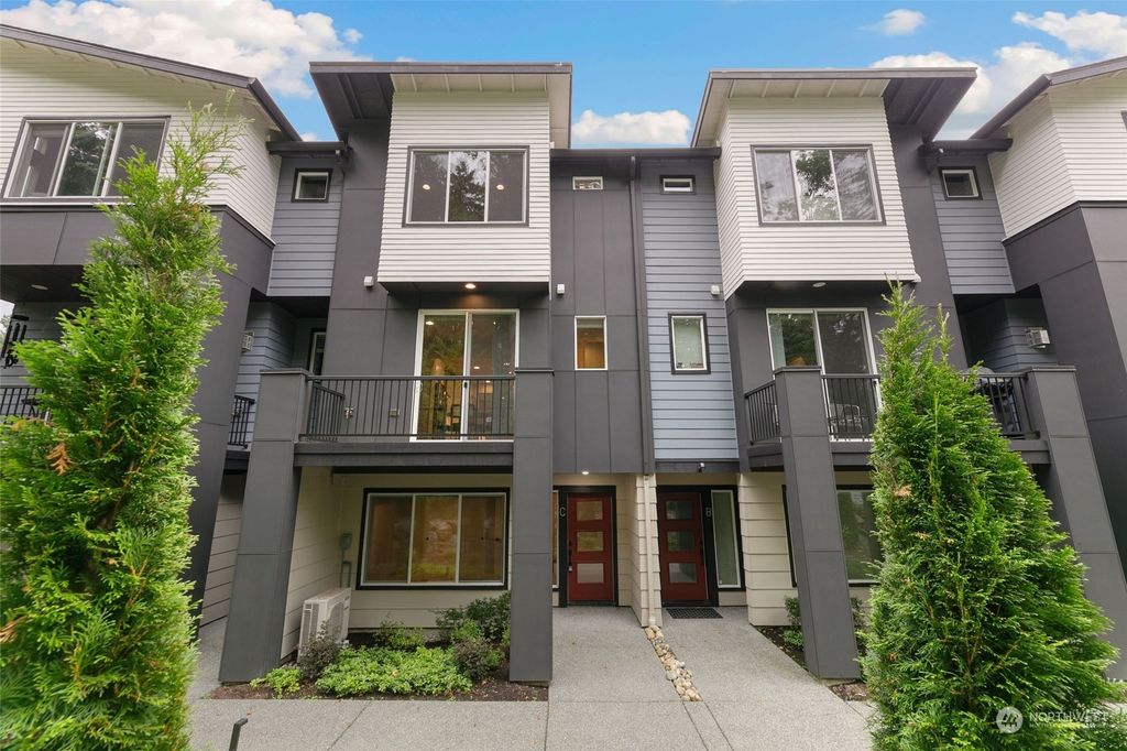 Photo of 23626 5th Avenue SE #C, Bothell, WA 98021 (MLS # 2158915)