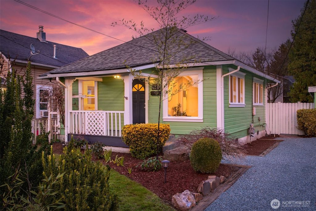 Photo of 425 S Sams Street, Monroe, WA 98272 (MLS # 2483808)