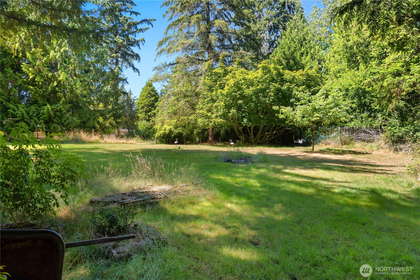 471 E Lakeshore Dr W
