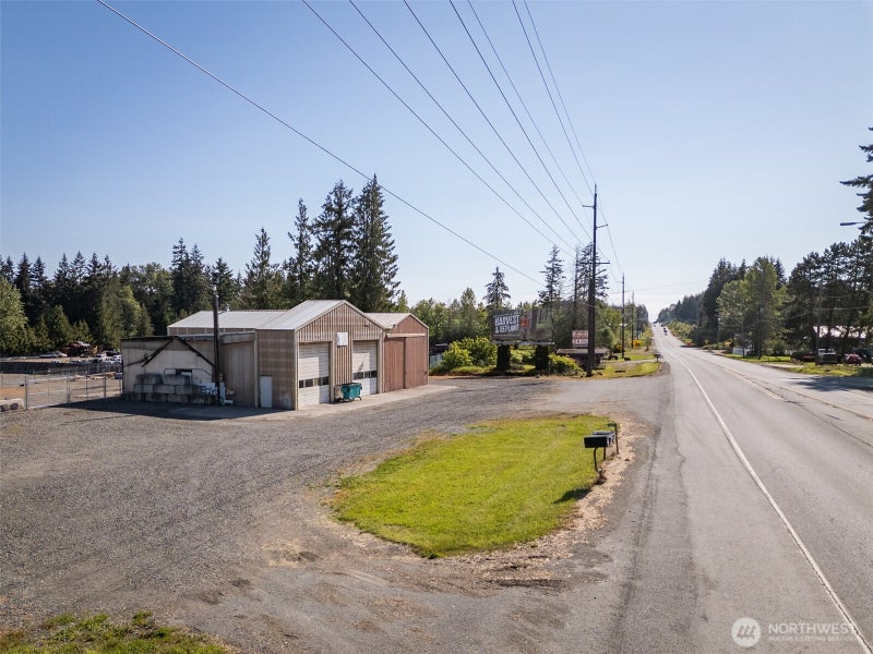 2445 W Highway 101