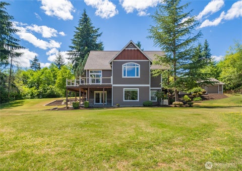 Photo of 402 Troy Drive SE, Centralia, WA 98531 (MLS # 2555366)