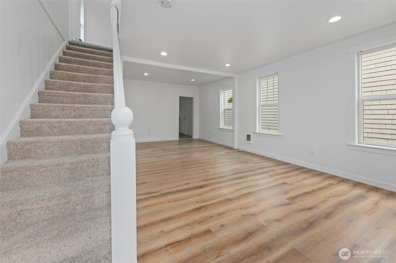 605 W 1st Street