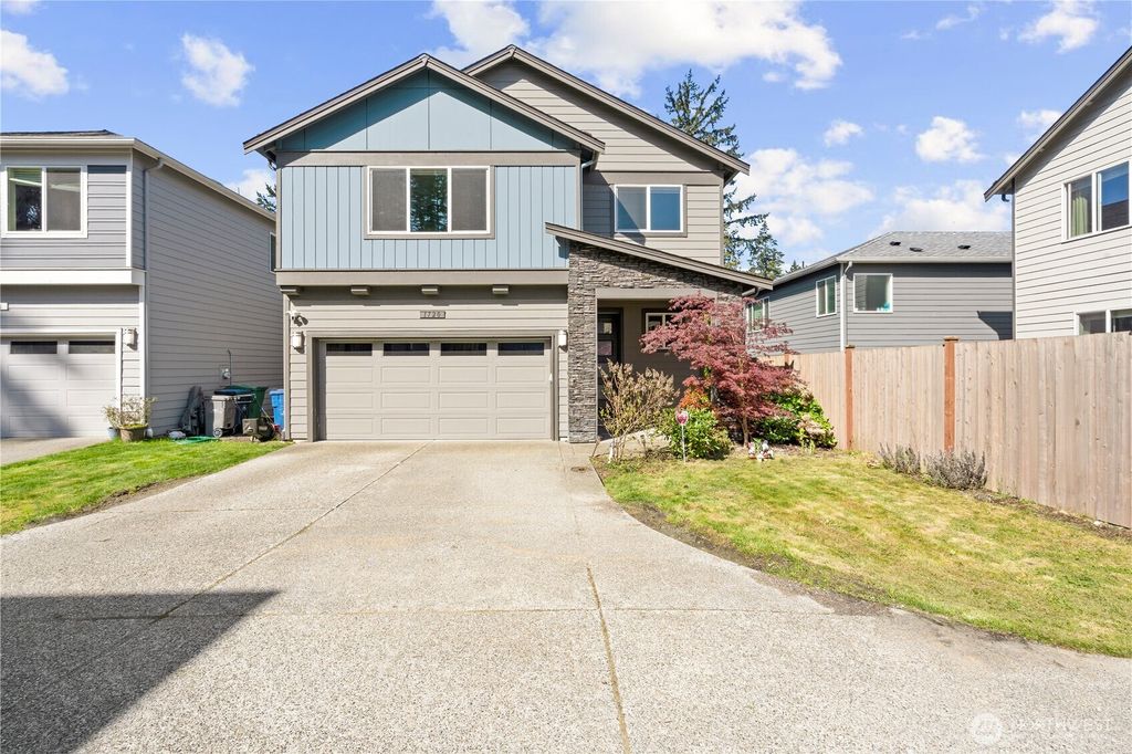 Photo of 1720 182nd Place SW #SPW21, Lynnwood, WA 98037 (MLS # 2515039)