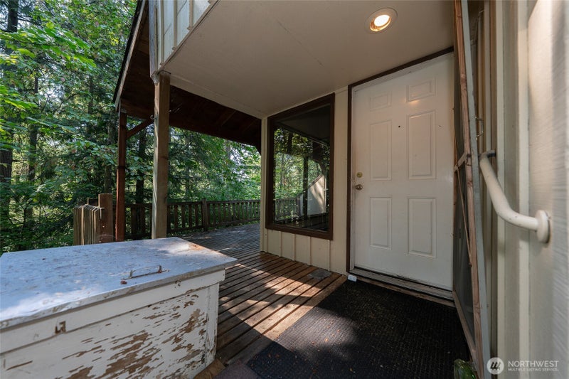 22339 Overlake Loop SE