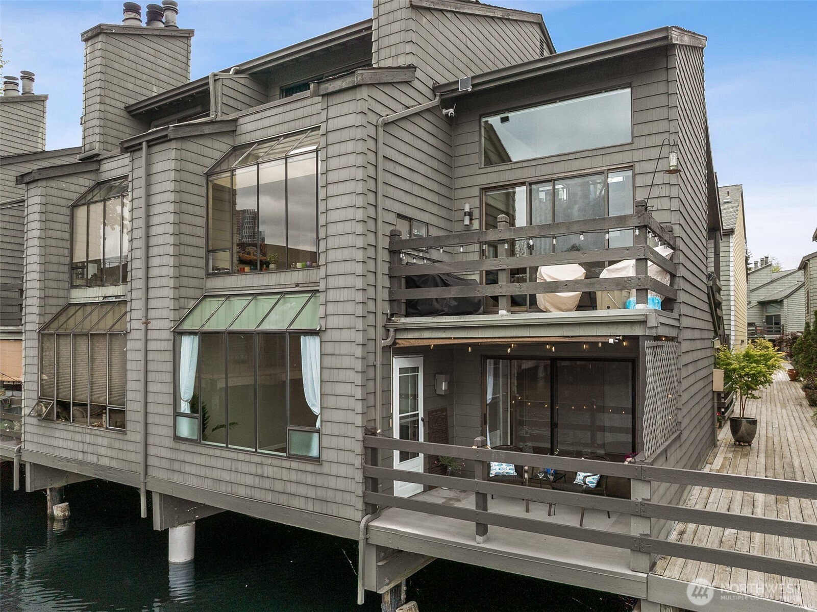 7 Lake Bellevue Drive 109