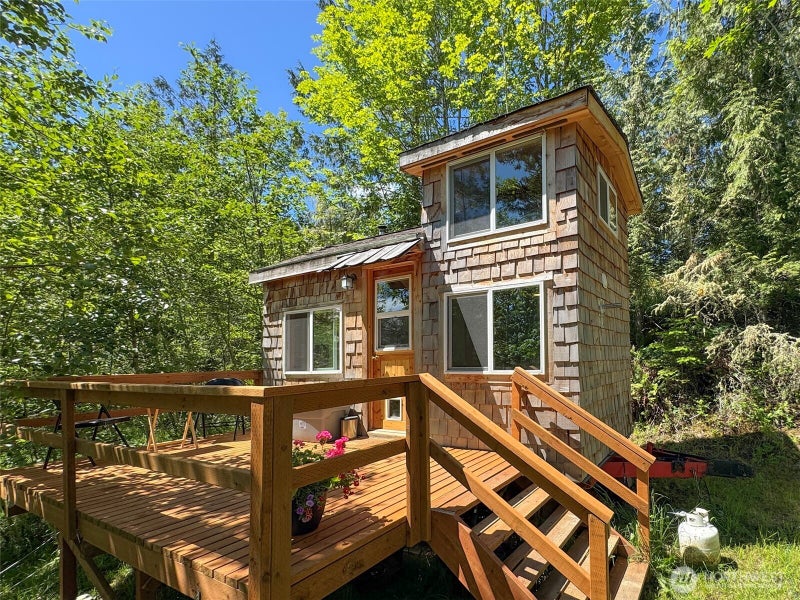 663 Glass Road