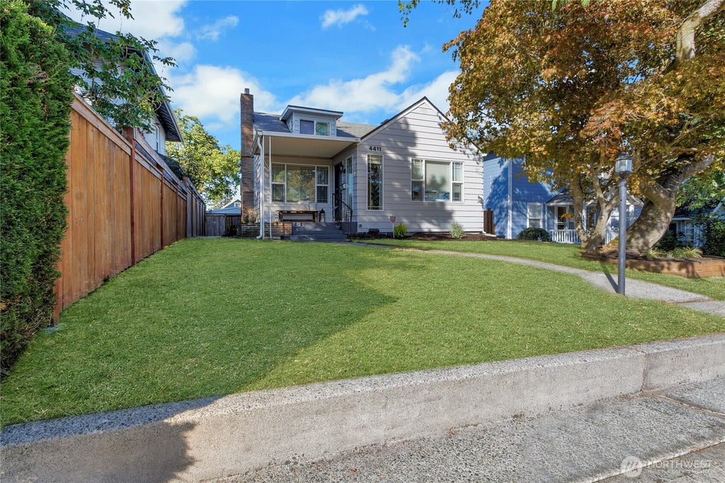 Photo of 4411 N 8th Street, Tacoma, WA 98406 (MLS # 2586019)